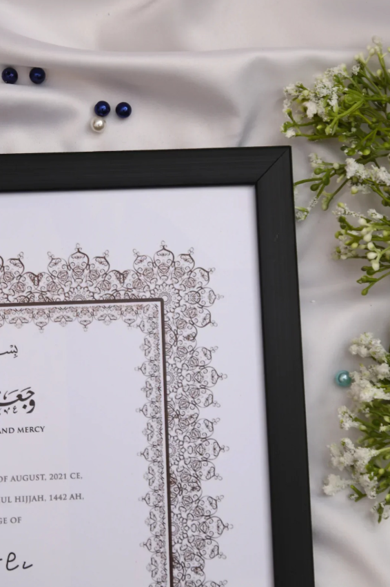 Minimalist Islamic Nikah Certificate Frame (Black Frame)