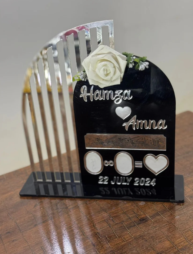 Customized Acrylic Photo Frame (Transparent)